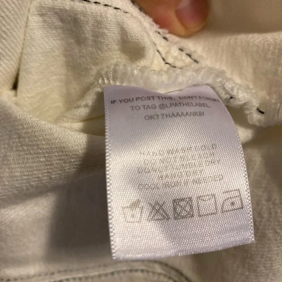 𝅺LPA pristine white cropped jean jacket. Size XS - Picture 12 of 12